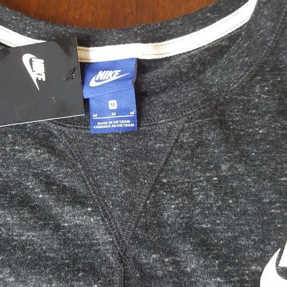 10:11 Nike Jersey Tee Dress - Picture 7 of 8
